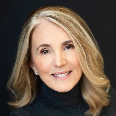 Julie Winkle Giulioni portrait